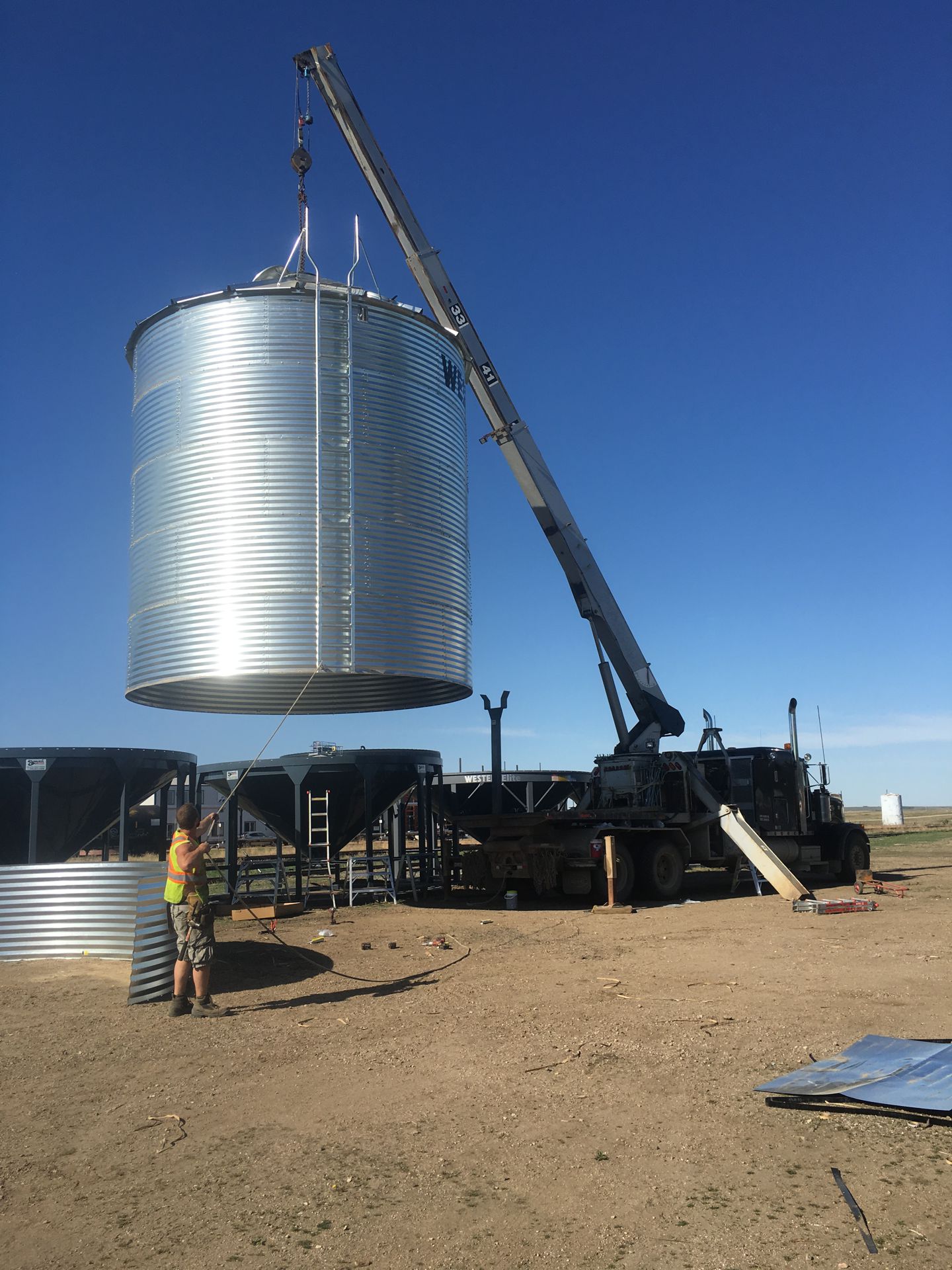 Mounting a 1805 Westeel on hopper